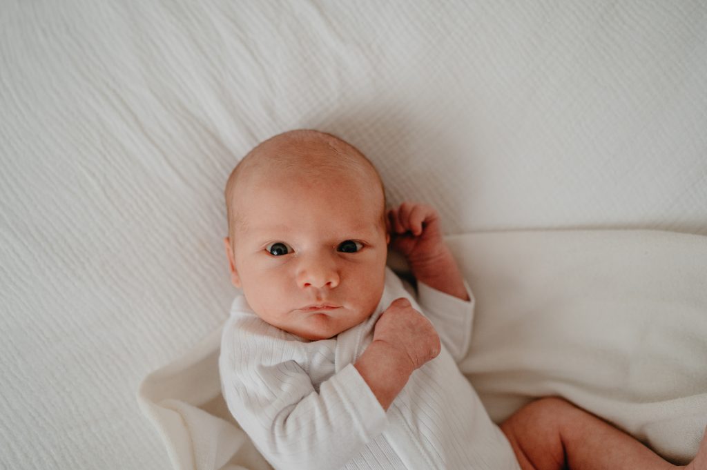 Babyfotos Neugeborenenfotos Karlstadt Würzburg Studio Homestory